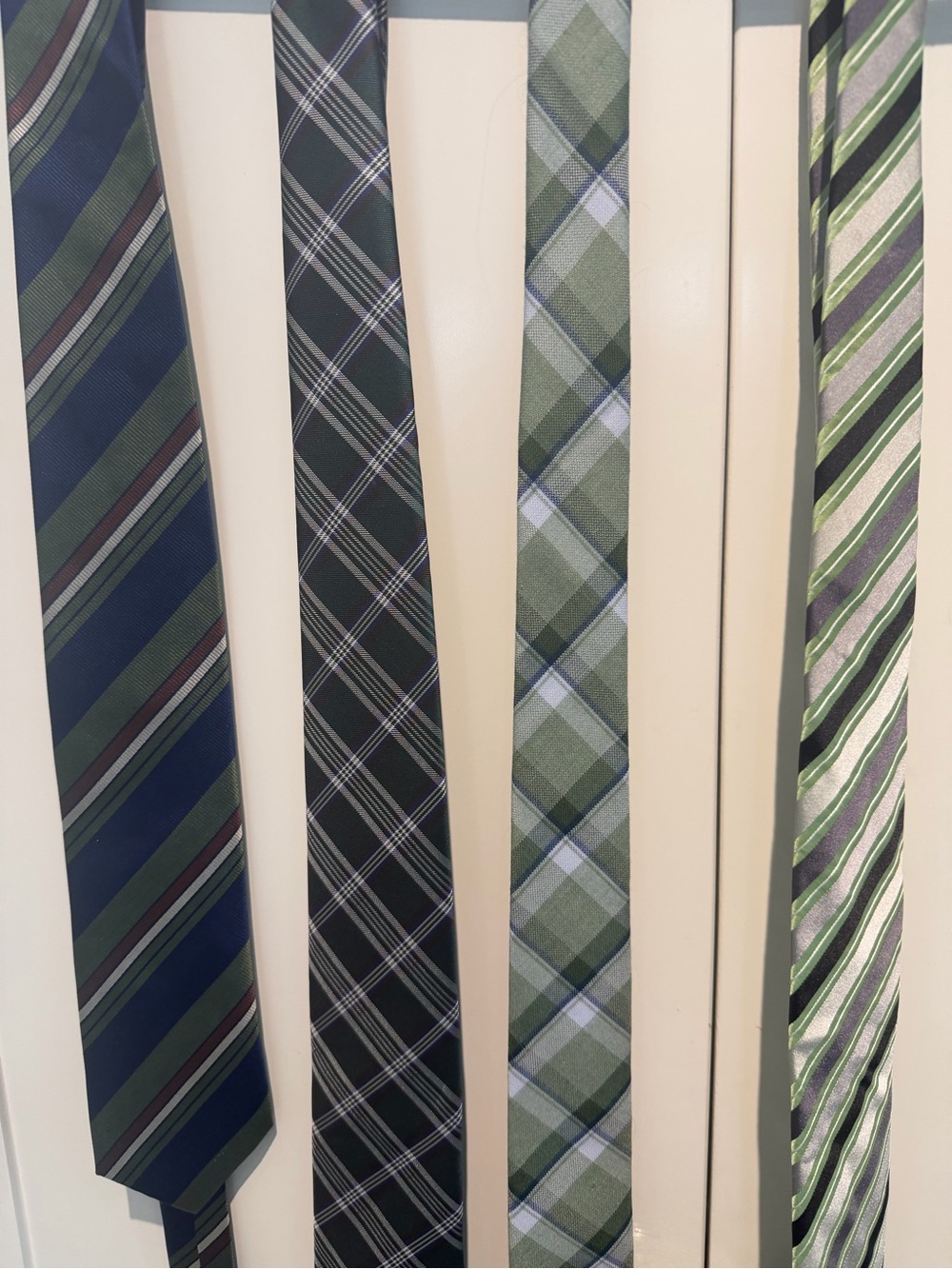 Men's Green Plaid and Striped Necktie Collection - Classic Green Ties (4)